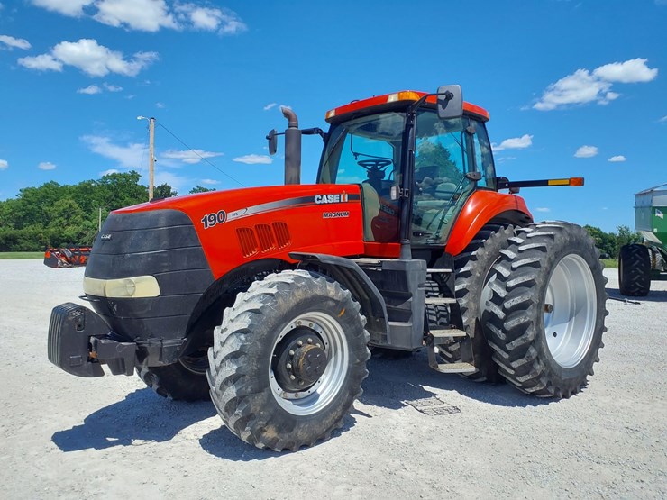 2006-case-ih-magnum-190-image-1