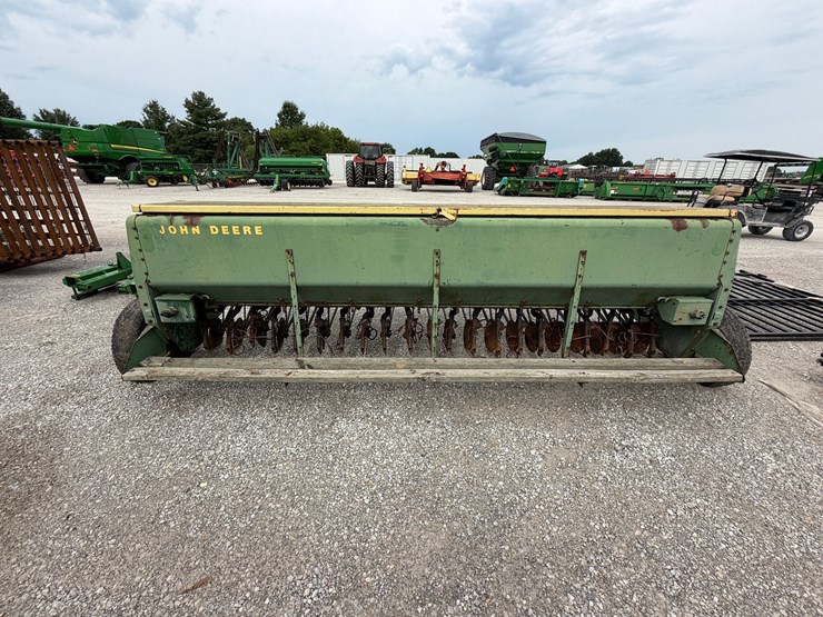 john-deere-8250-image-7