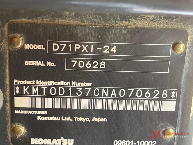 komatsu-d71pxi-24-image-24