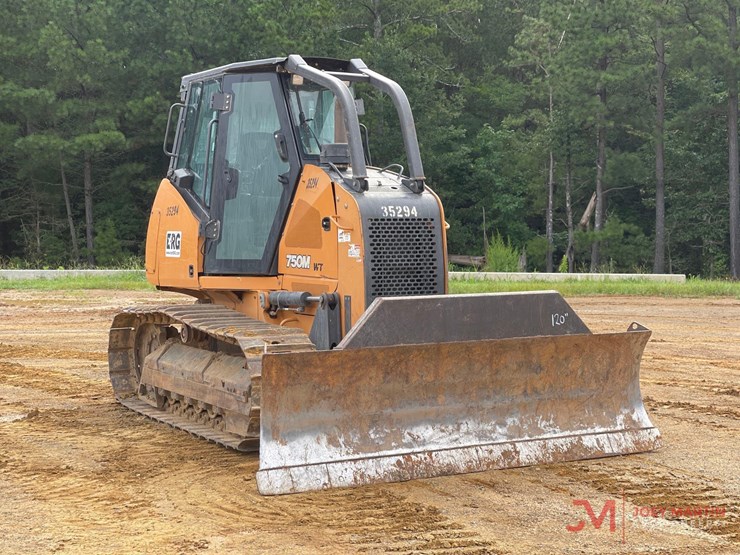2018-case-750m-wt-image-1