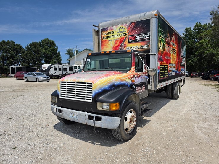 2000-international-4700-image-2