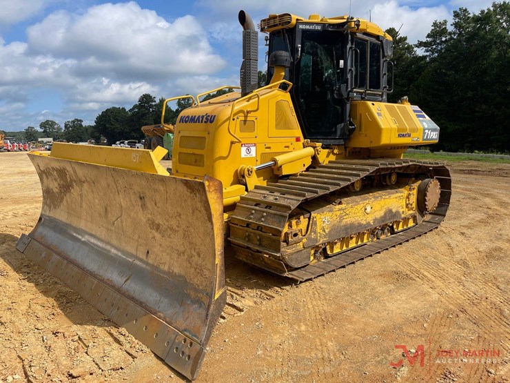 komatsu-d71pxi-24-image-7