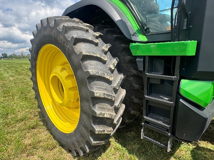 john-deere-8r-370-image-30