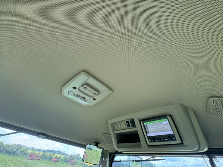 john-deere-8r-370-image-84