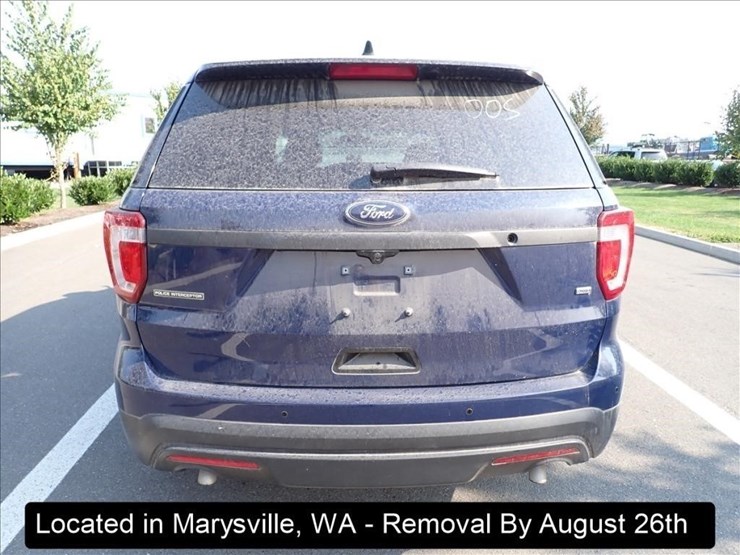 2016-ford-explorer-image-19