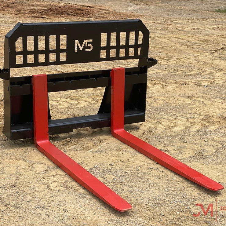 NEW M5 48" FORKS SKID STEER ATTACHMENT