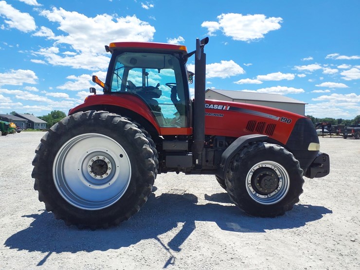 2006-case-ih-magnum-190-image-8