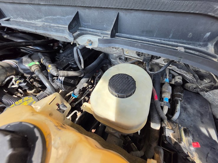 2011-ford-f550-image-29