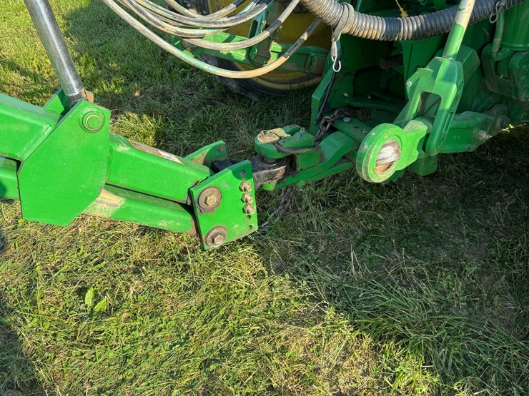 2015-john-deere-db60-image-12