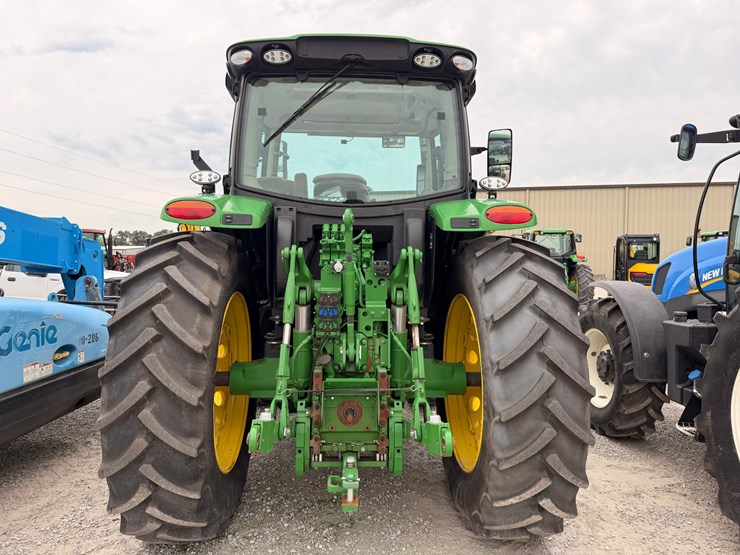 2025-john-deere-6r-155-image-12