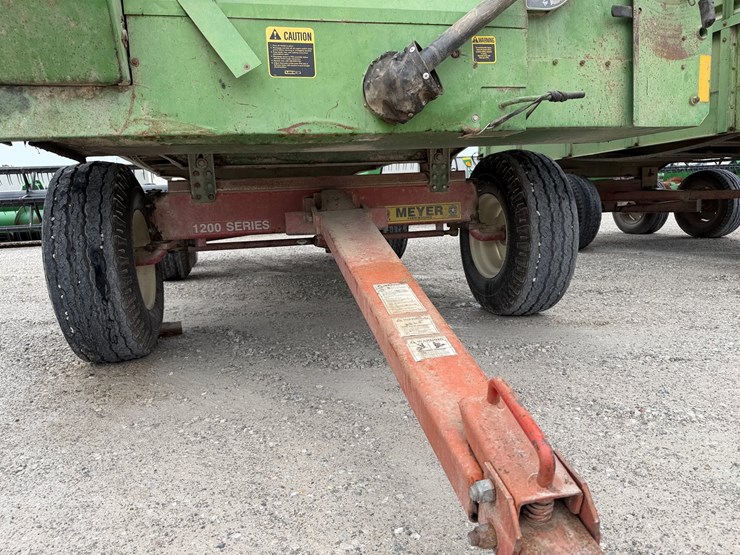 john-deere-714a-image-3