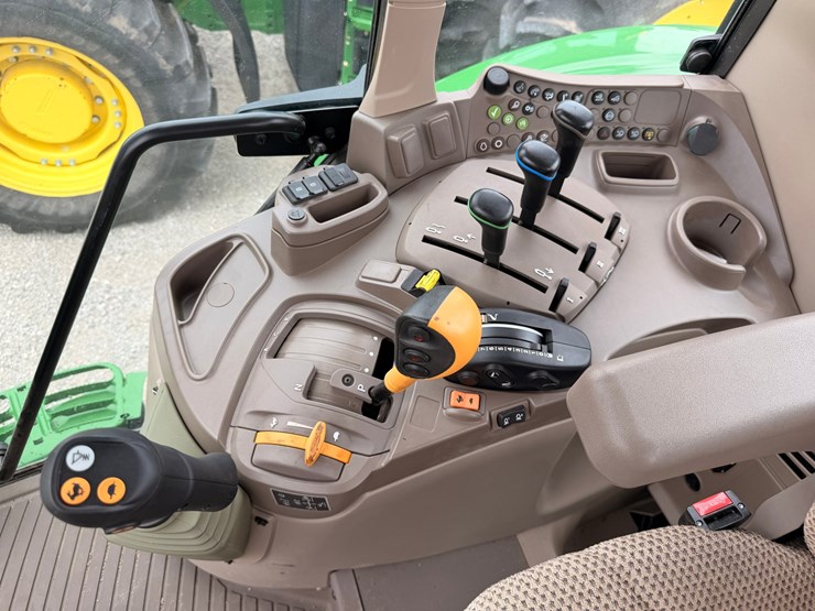 2024-john-deere-6145m-image-7