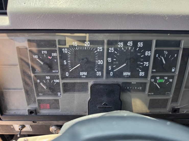 2000-international-4700-image-62