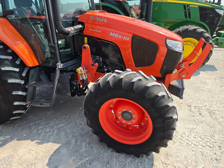 2021-kubota-m6s-111-image-19