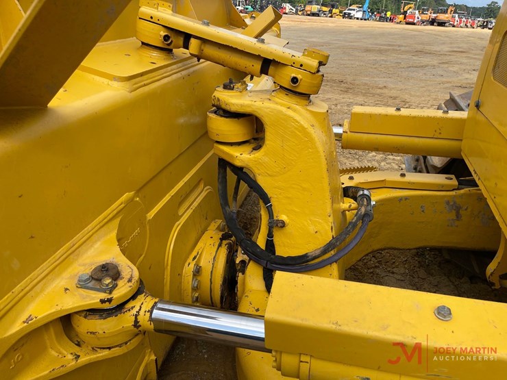 komatsu-d71pxi-24-image-12