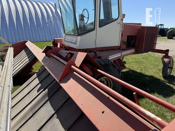 hesston-6400-image-10