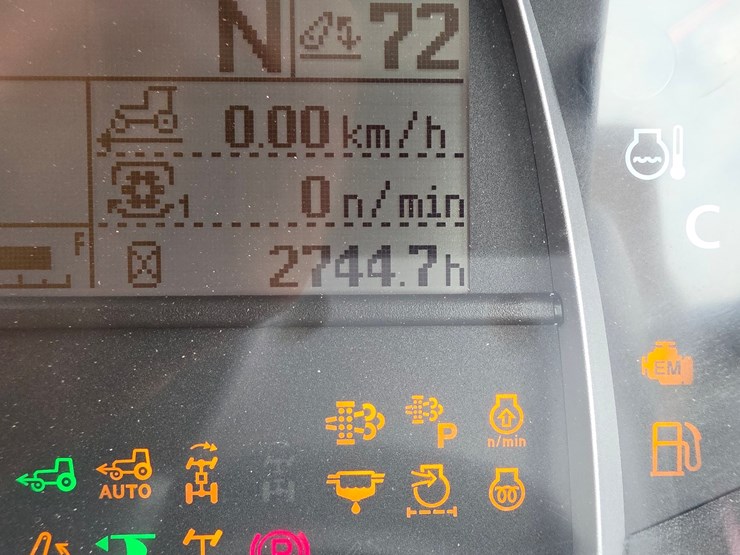 2016-kubota-m6-111-image-20