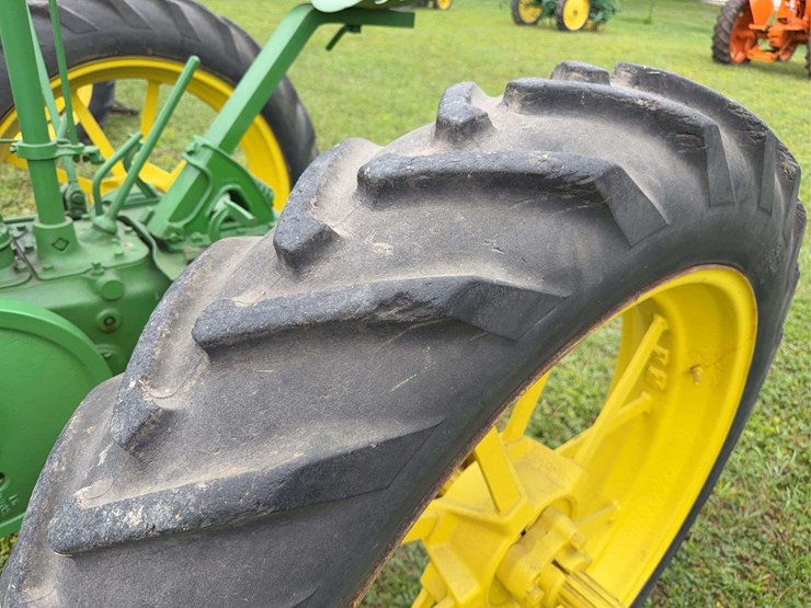 john-deere-model-b-image-39
