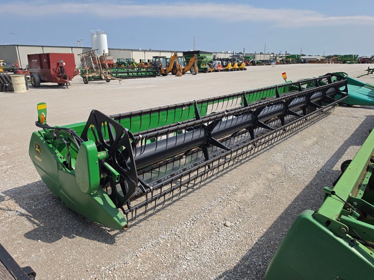 john-deere-630f-image-1