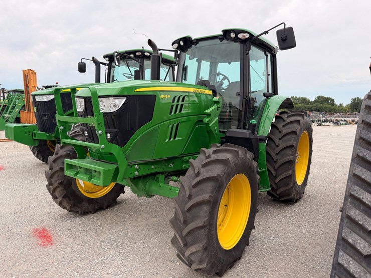 2024-john-deere-6145m-image-1