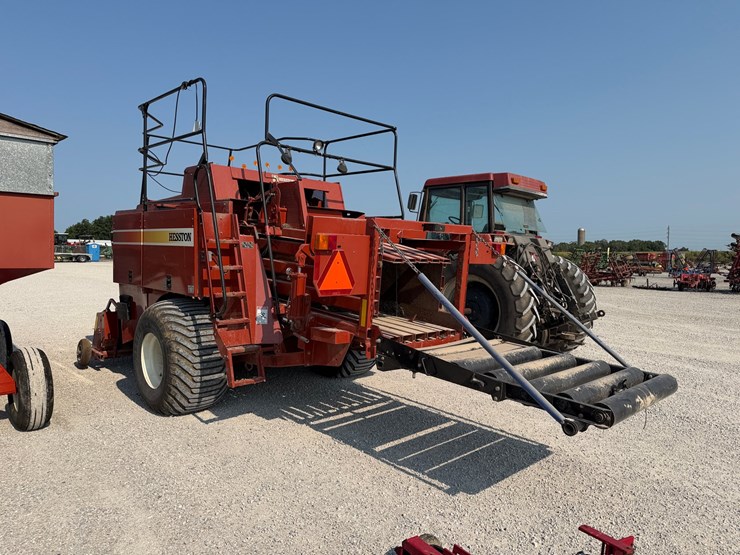 hesston-4790-image-11