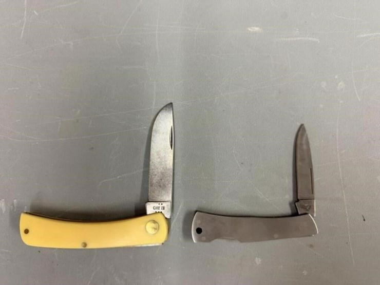 a2---case-knives-image-1