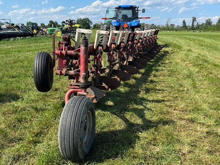 case-ih-800-image-5