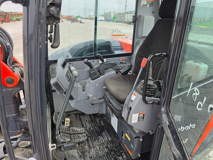 2022-kubota-kx080-4-image-9