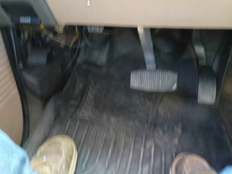 2013-ford-f350-image-76