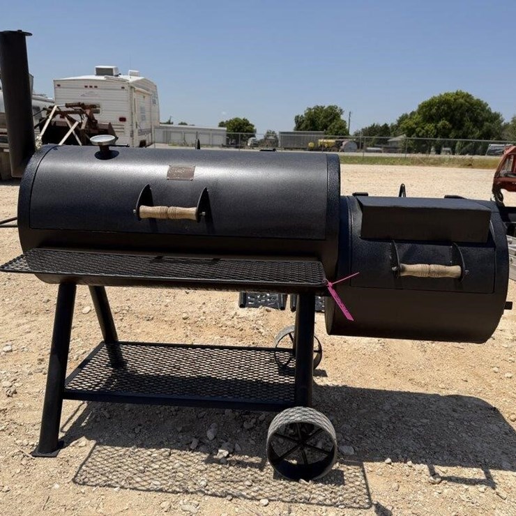 L3- Oklahoma Joe's BBQ Pit