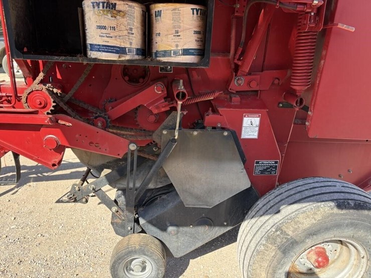 2007-case-ih-rbx563-image-10