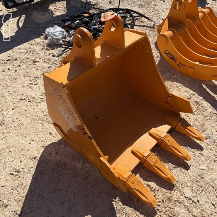 CATERPILLAR 305