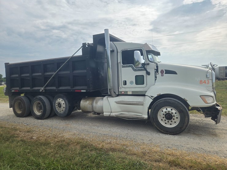 2011-kenworth-t660-image-21