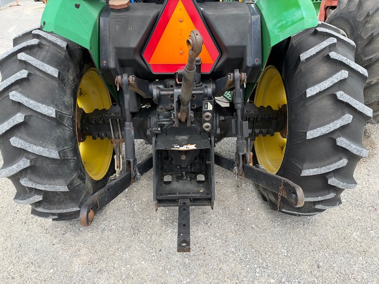 1997-john-deere-5200-image-14