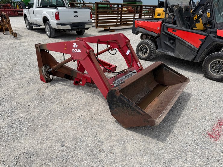 massey-ferguson-232-image-1