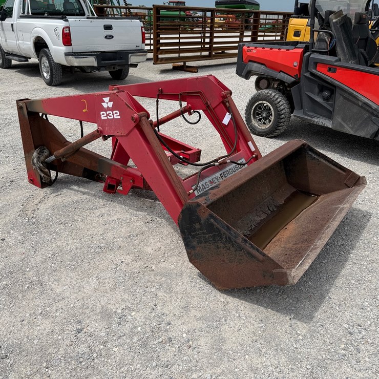 MASSEY-FERGUSON 232