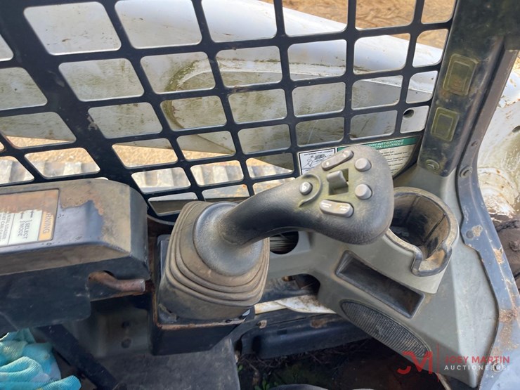 2020-bobcat-t740-image-16
