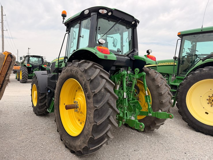 2023-john-deere-6155m-image-11