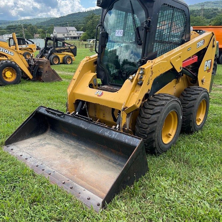2023 CATERPILLAR 236D3
