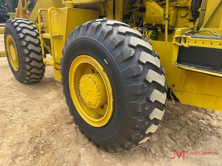rubber-tire-loader,-sn;-unreadable,-meter-reads-591-hours,-56"-forks,-diesel-engine-image-11