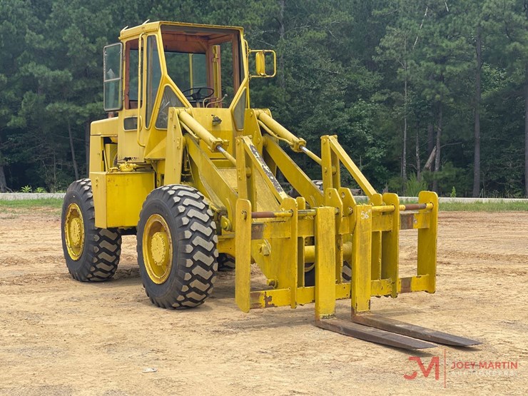 rubber-tire-loader,-sn;-unreadable,-meter-reads-591-hours,-56"-forks,-diesel-engine-image-1