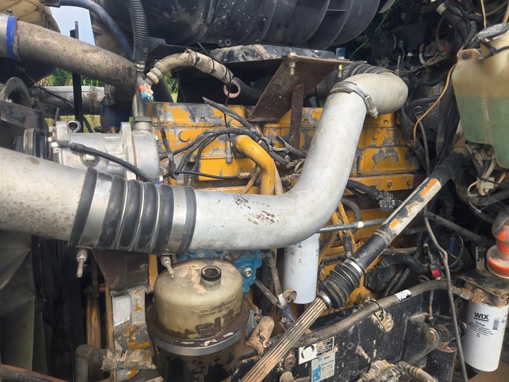 2011-kenworth-t660-image-50