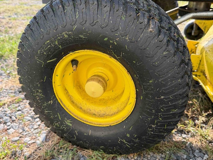 john-deere-x324-image-10