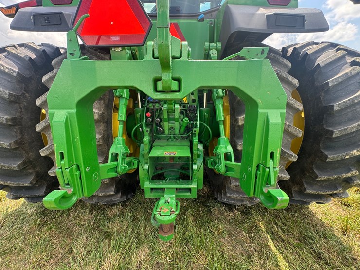 john-deere-8r-370-image-38