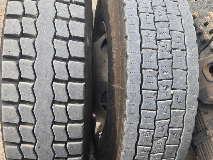 2011-kenworth-t660-image-94