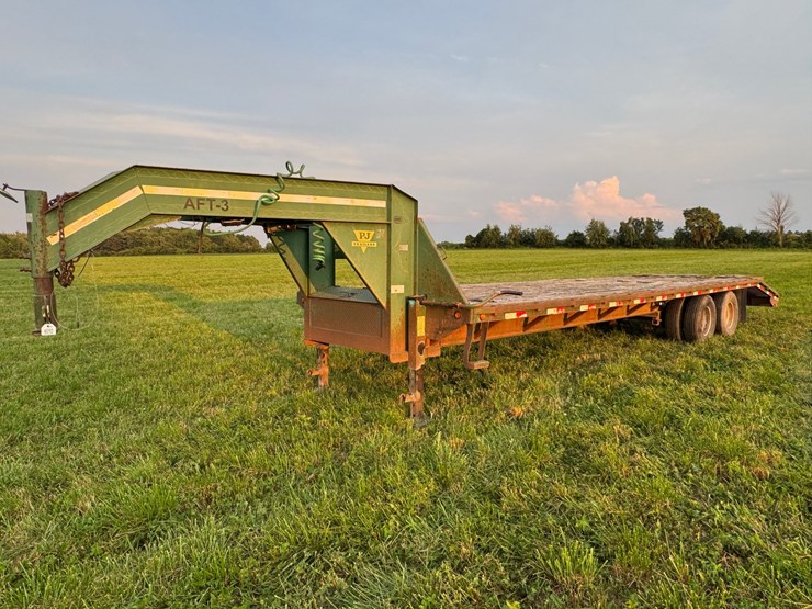#4010-•-2003-pj-gooseneck-trailer-image-2