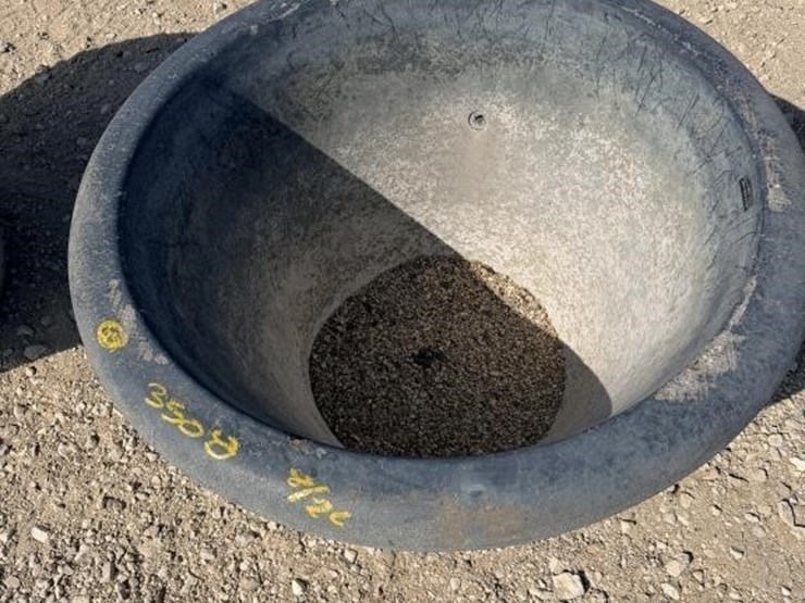 l3---concrete-planter-image-2