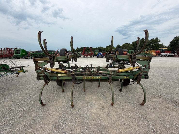 john-deere-1610-image-4