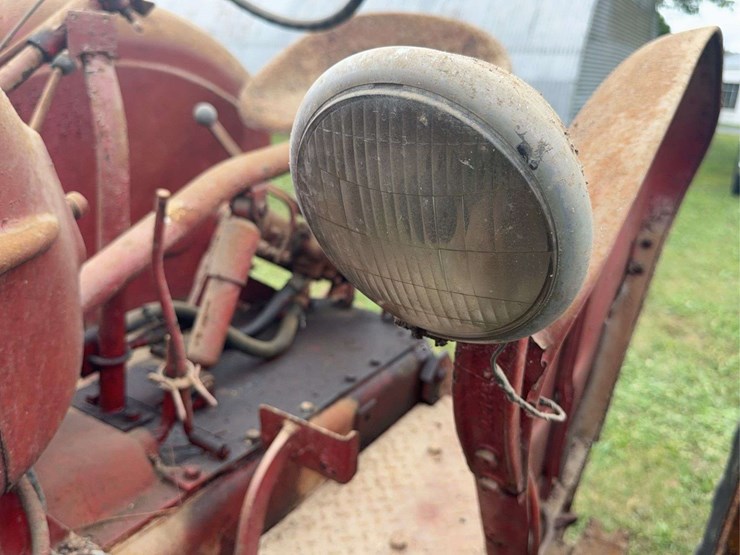 massey-ferguson-30-image-42