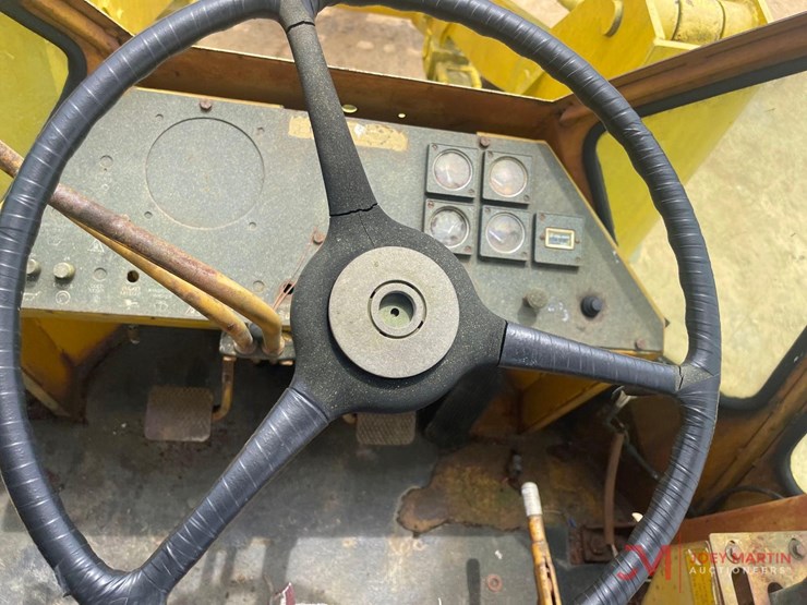rubber-tire-loader,-sn;-unreadable,-meter-reads-591-hours,-56"-forks,-diesel-engine-image-19